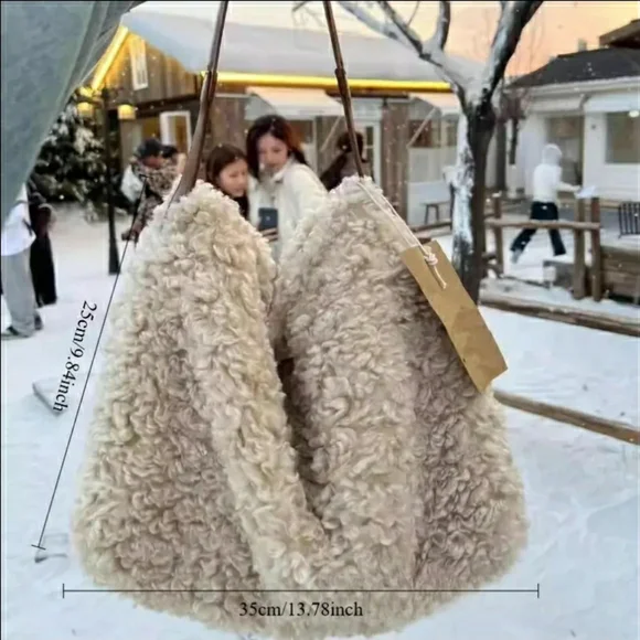 NEW! Cozy Beige Shearling Hobo Bag - Picture 4 of 11